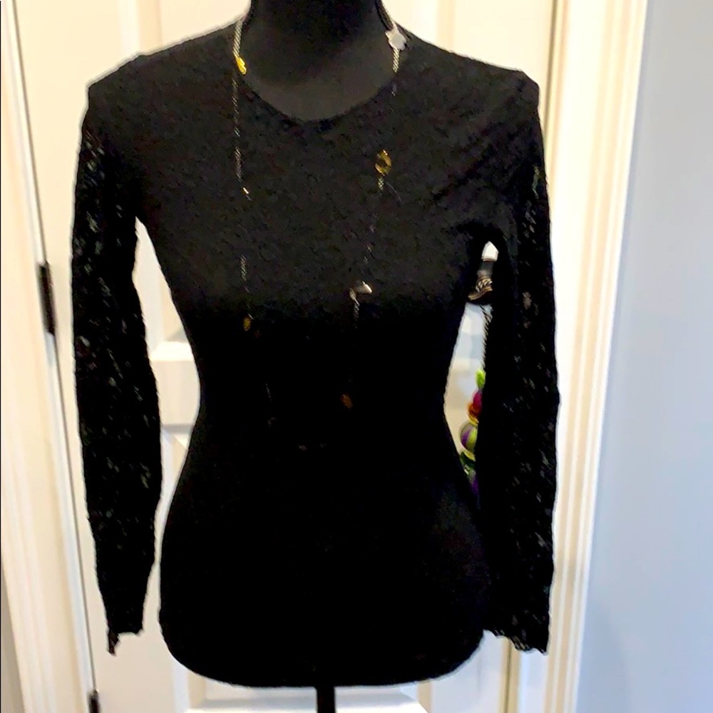HANKY PANKY NWT BLACK LACE TOP